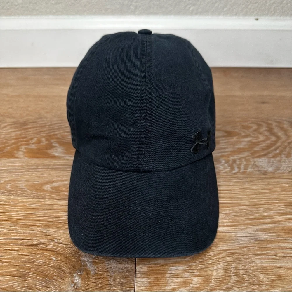 Under Armour one size